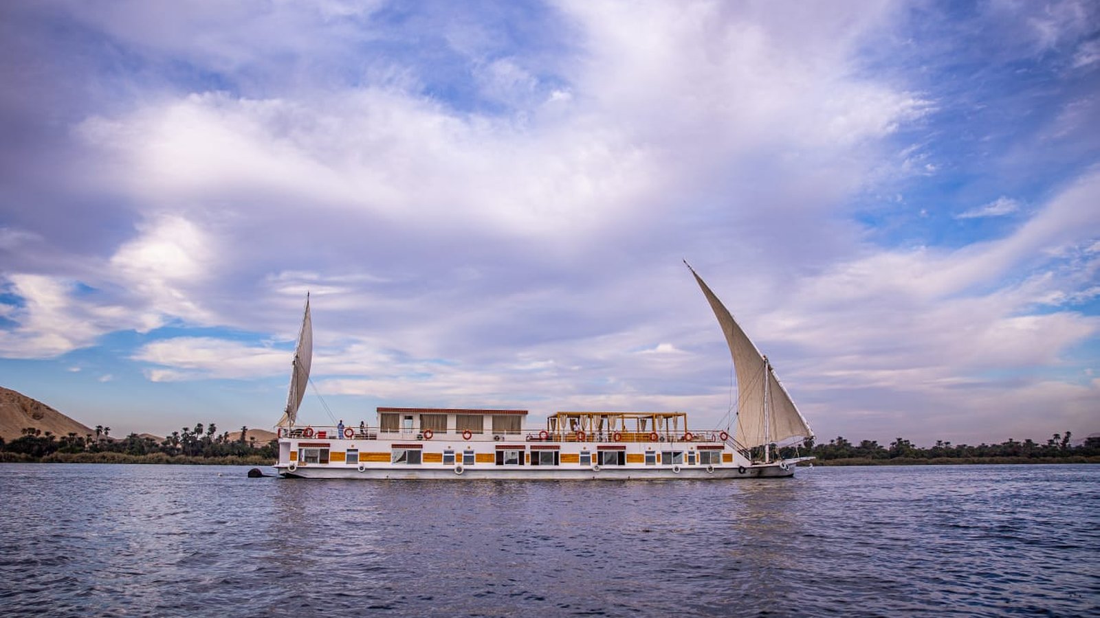 Sultana Cruise