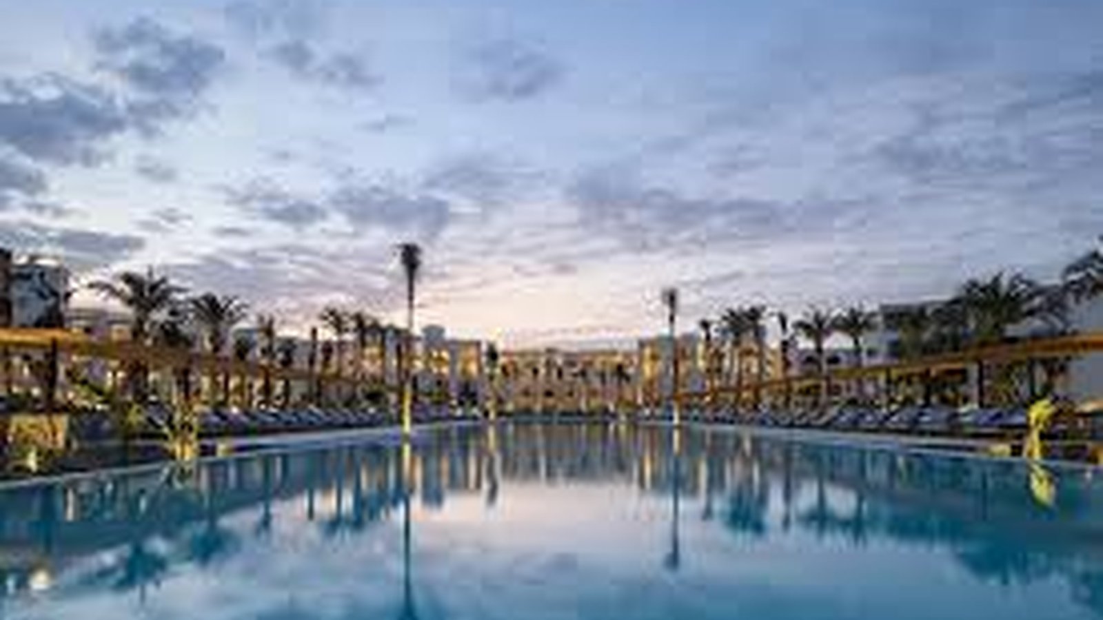 Serry Beach Resort