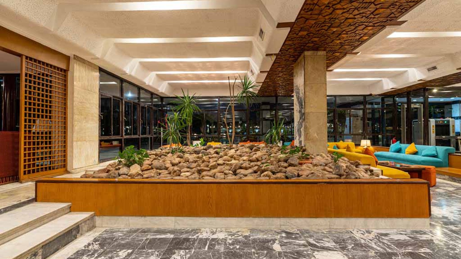 Aracan Luxor Hotel